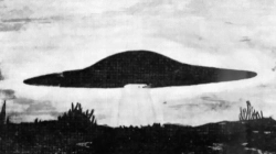 Во время Алжирской войны был замечен огромный НЛО.