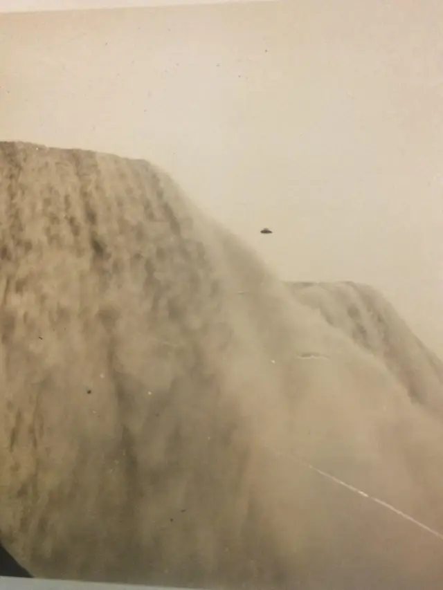 a Flying saucer near Niagara Falls