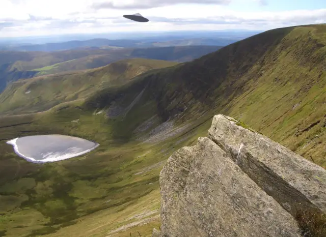 Welsh Roswell. What is known about the emergency landing of a UFO in 1974?