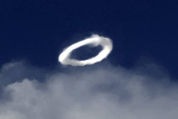 UFO sightings. rings
