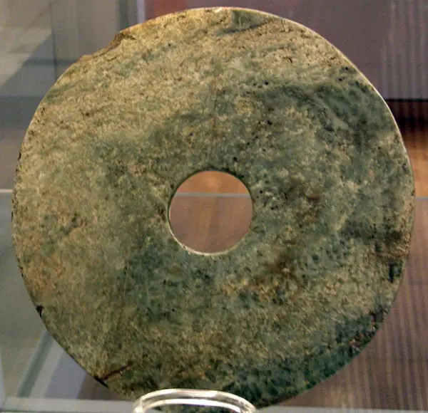 The Dropa Stone Discs - non-human elements